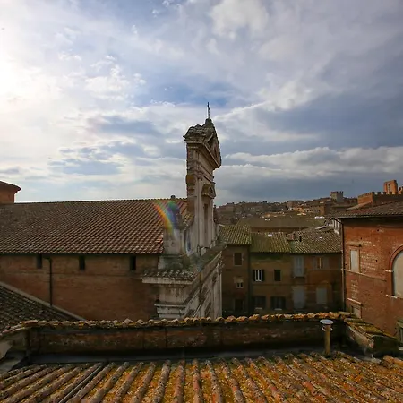 Le Logge Luxury Bed & Breakfast 3*